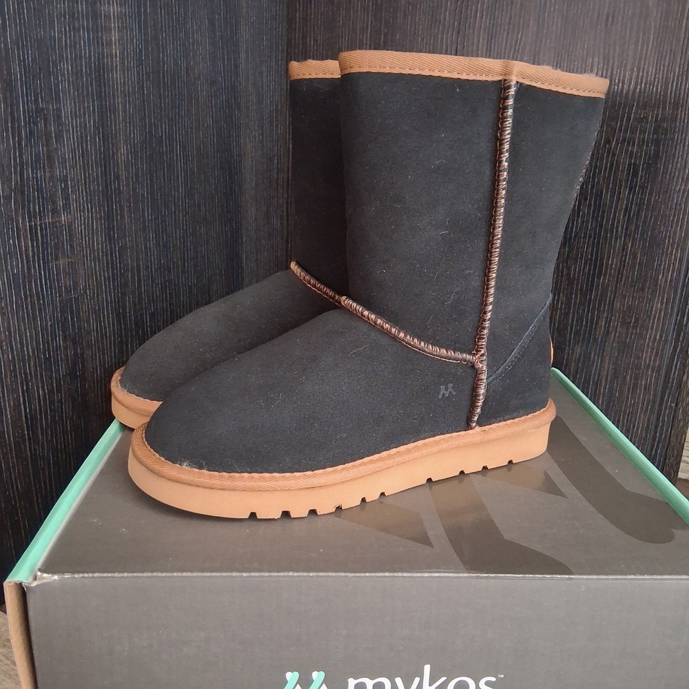 Mykos Kora Womens Pull On Boot 5 Black Cozy Winter Faux Fur Water Resistant